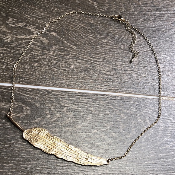 Golden Feather Quill Statement Necklace - Picture 6 of 7